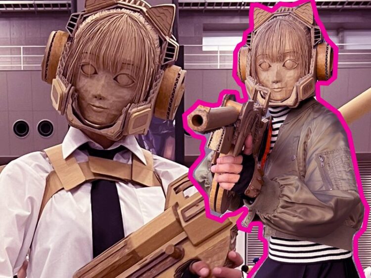 Adaiko Cardboard Crossplay