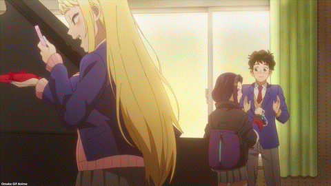 Hokkaido Gals Are Super Adorable Episode 5 Minami Takes Pics With Chocolate