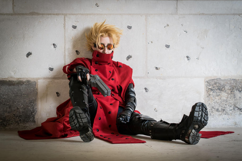 Vash The Stampede Trigun Cosplay By Pyodekantra Dclgish