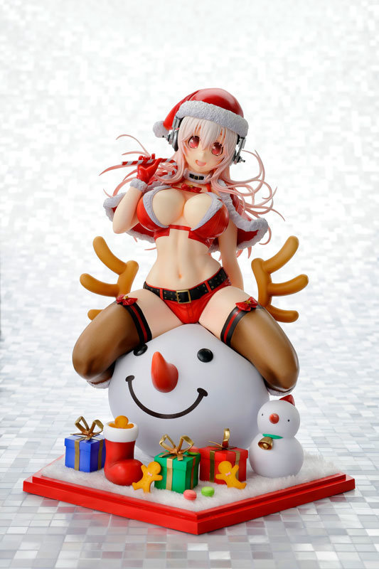 Super Sonico Christmas Version Figure 0001