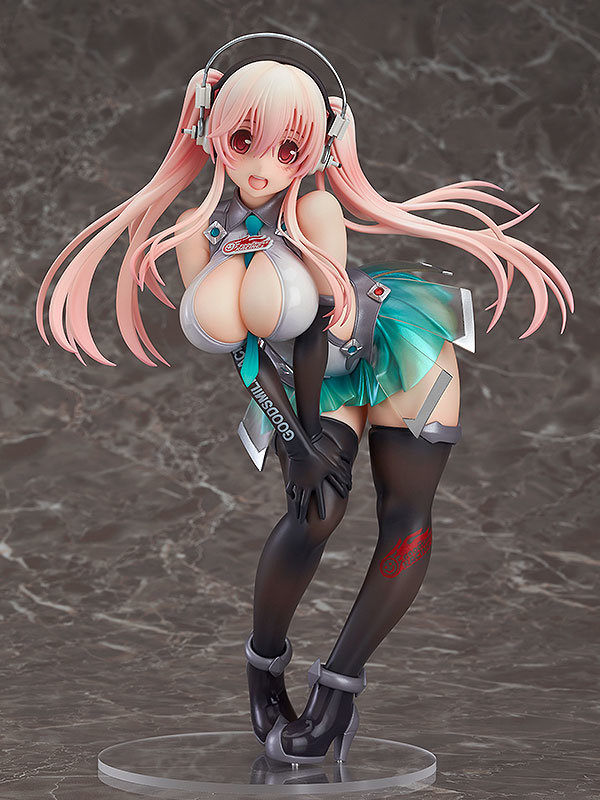 Super Sonico Racing Hatsune Miku Version Figure 0001