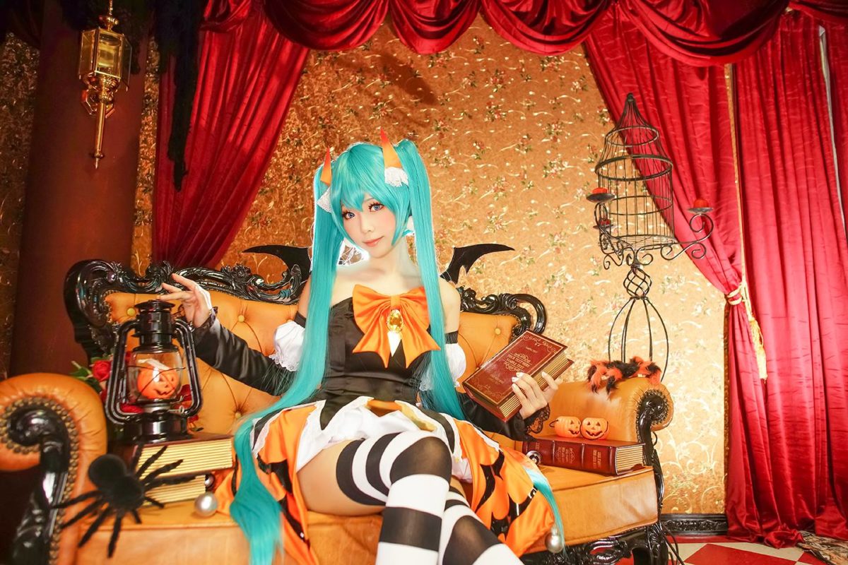 Adorable Halloween Version Of Hatsune Miku By Ely Cosplay 0003