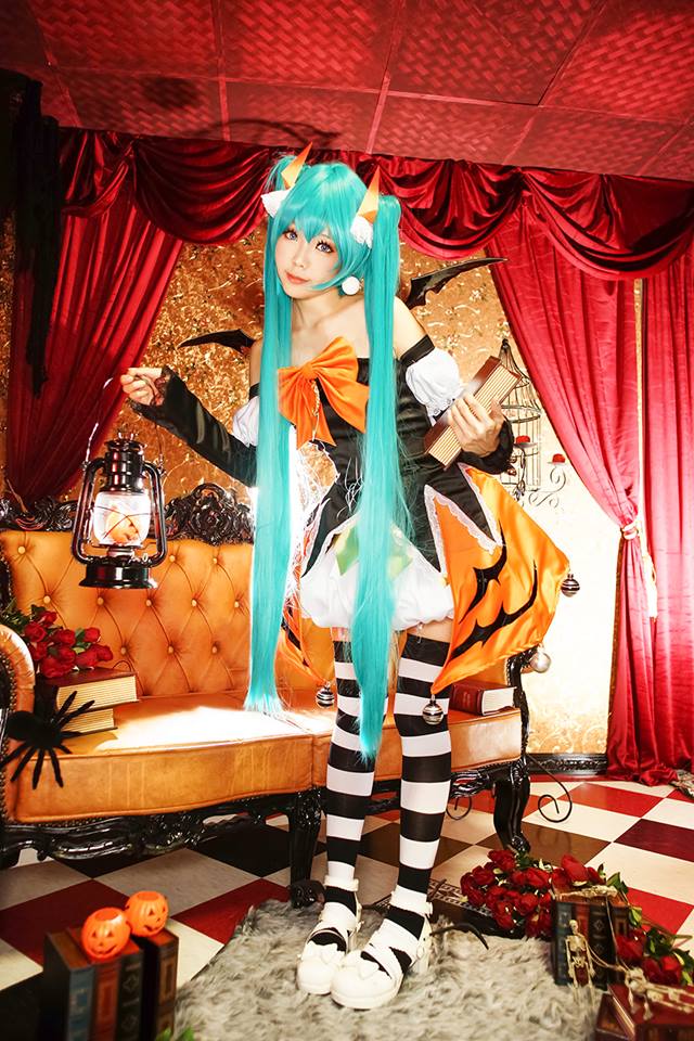 Adorable Halloween Version Of Hatsune Miku By Ely Cosplay 0004