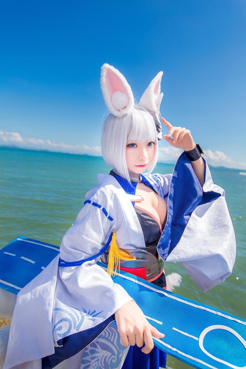 Kaga Cosplay 5