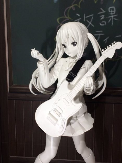 AzusaLifeSizeFigure1