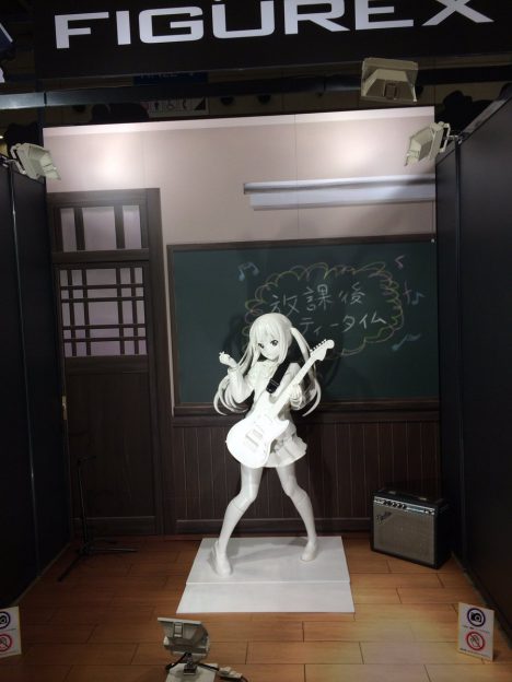 AzusaLifeSizeFigure3