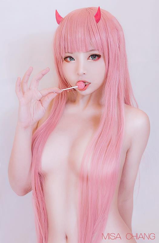 Darling In The FranXX Zero Two Cosplay By Misa Chiang 1