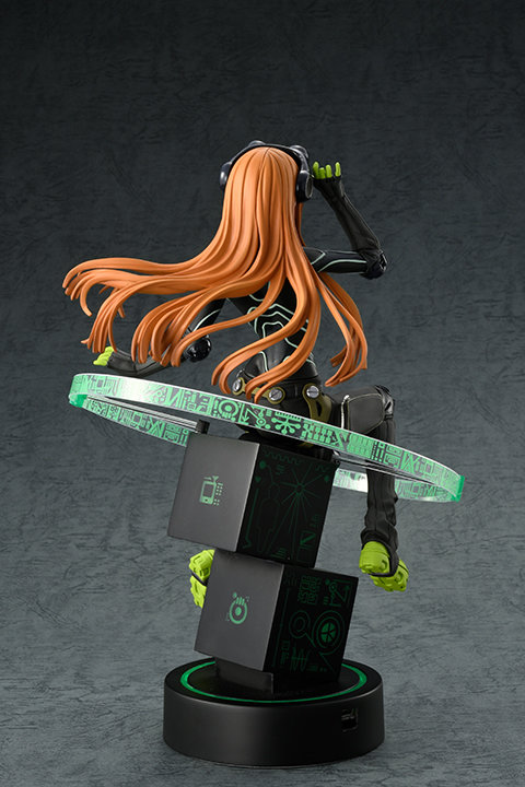 Persona 5 Futaba Sakura Thief Version Figure With Light Up Base 4