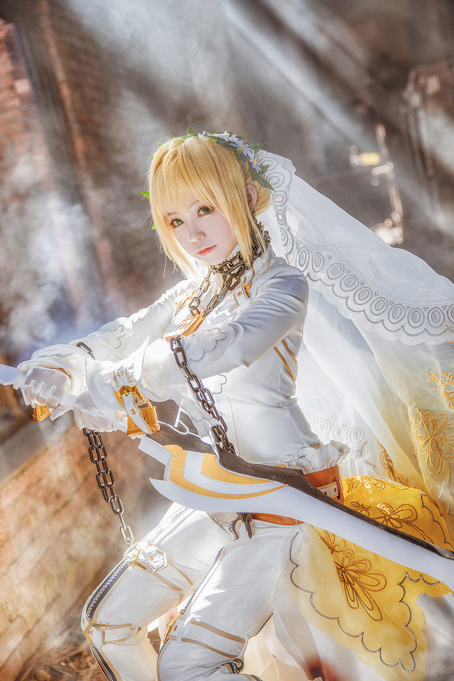 Fate Grand Order Busty Nero Claudius Cosplay 0014