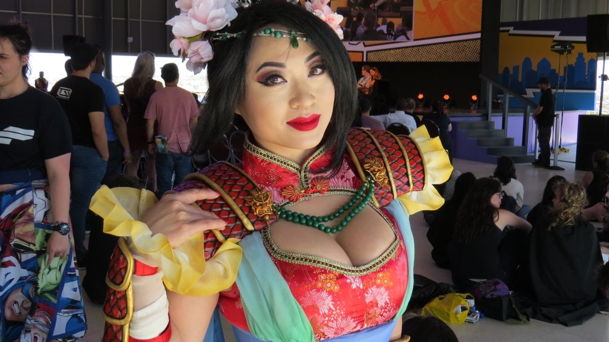 Yaya Han at ComicCon Africa