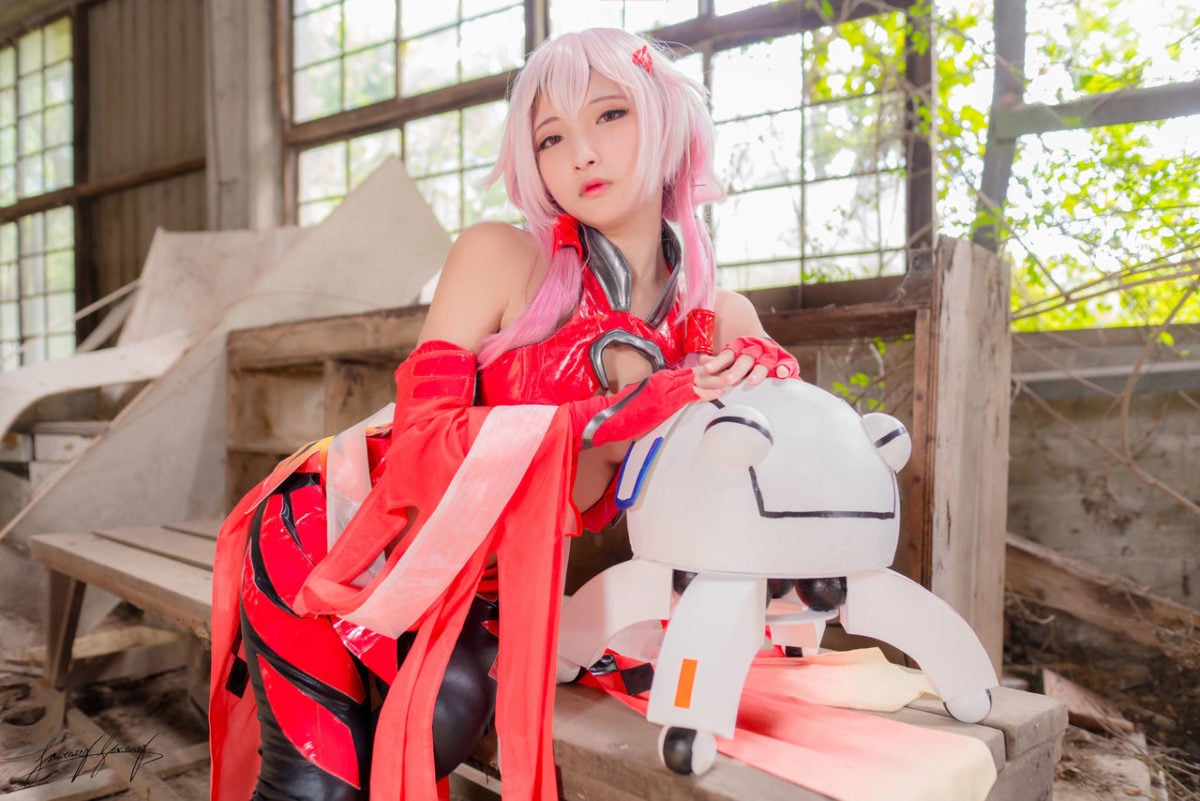 Guilty Crown Inori Yuzuriha Cosplay By Small Pinkrose 5