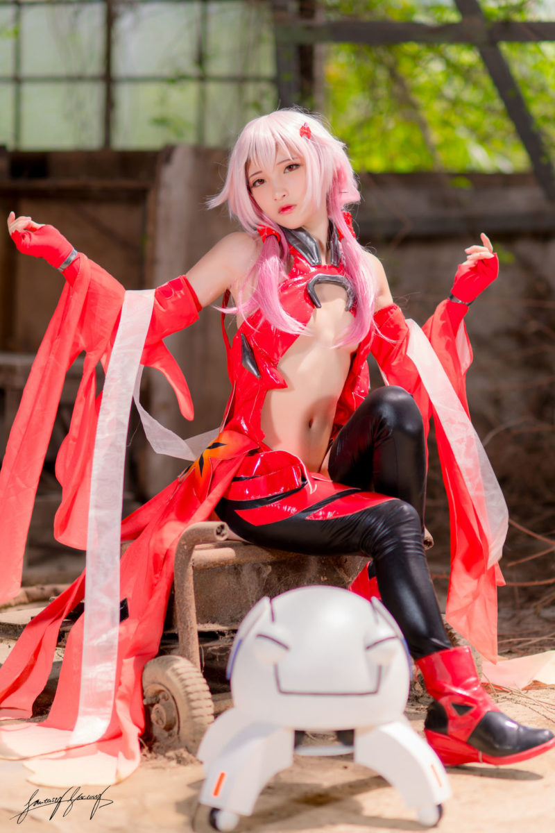 Guilty Crown Inori Yuzuriha Cosplay By Small Pinkrose 6