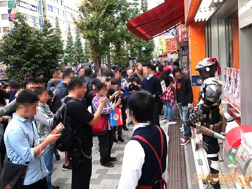 The Goblin Slayer Makes An Appearance In Akihabara 13