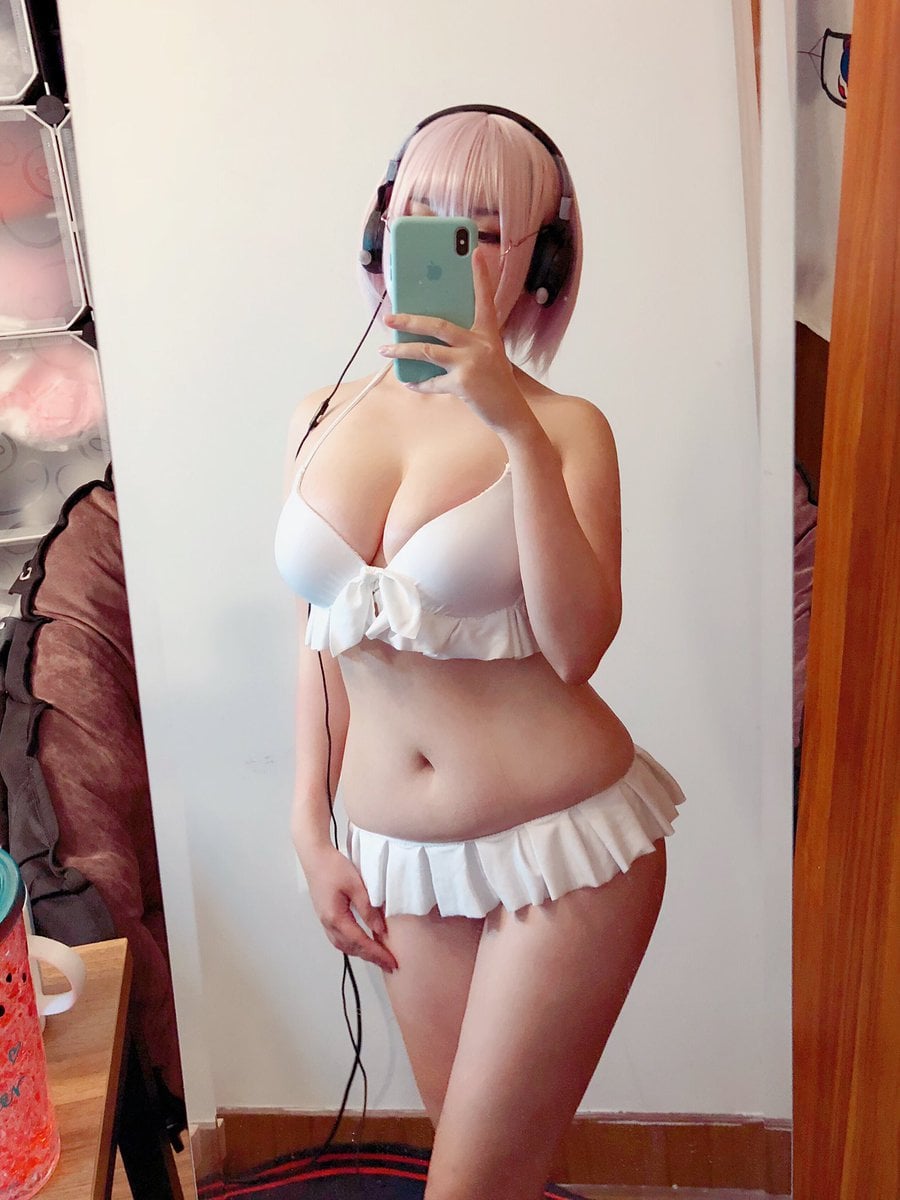 SSSS.Gridman Akane Shinjou Cosplay By Benmomo O 1