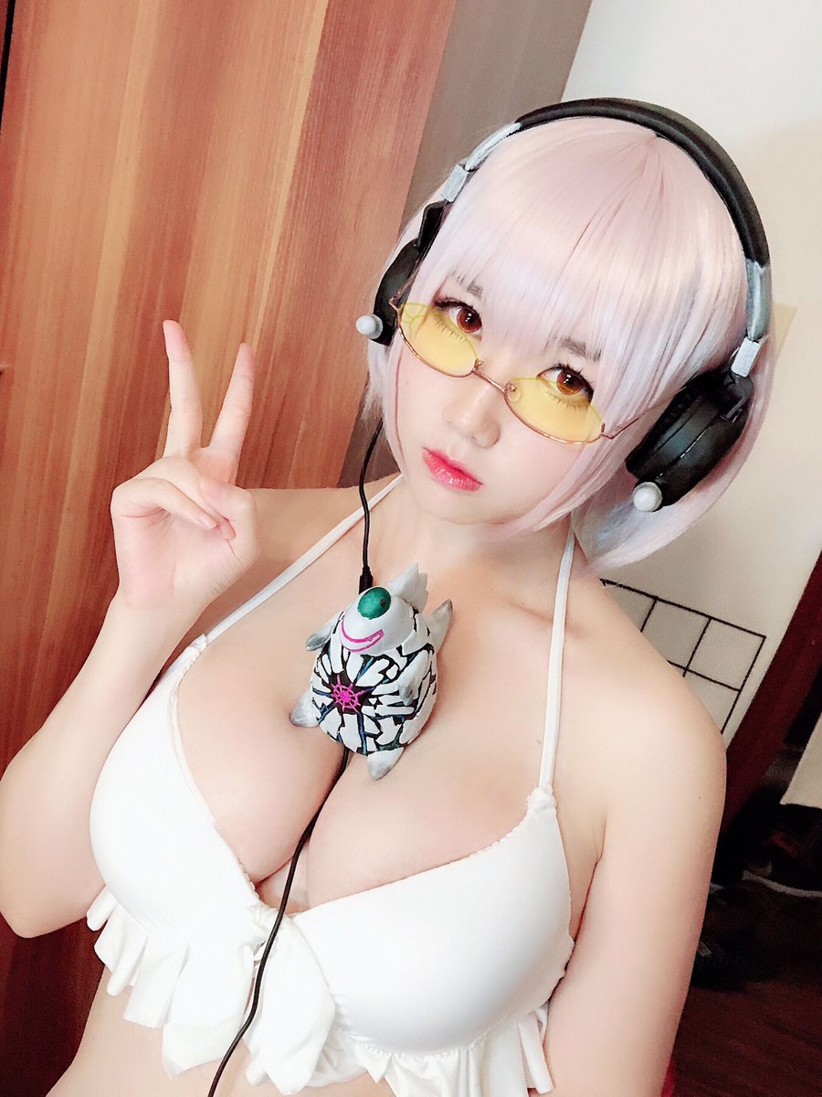 SSSS.Gridman Akane Shinjou Cosplay By Benmomo O 3