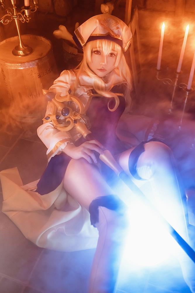 Goblin Slayer Priestess Cosplay By Chihiro 4