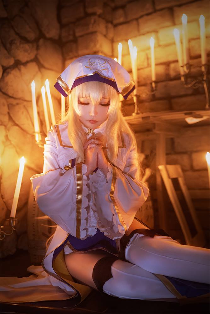 Goblin Slayer Priestess Cosplay By Chihiro 5