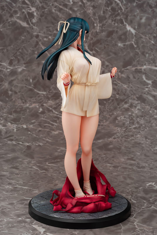 Iyanakao Sarenagara Opantsu Misete Moraitai Figure Miko San Iori Izumo 0012