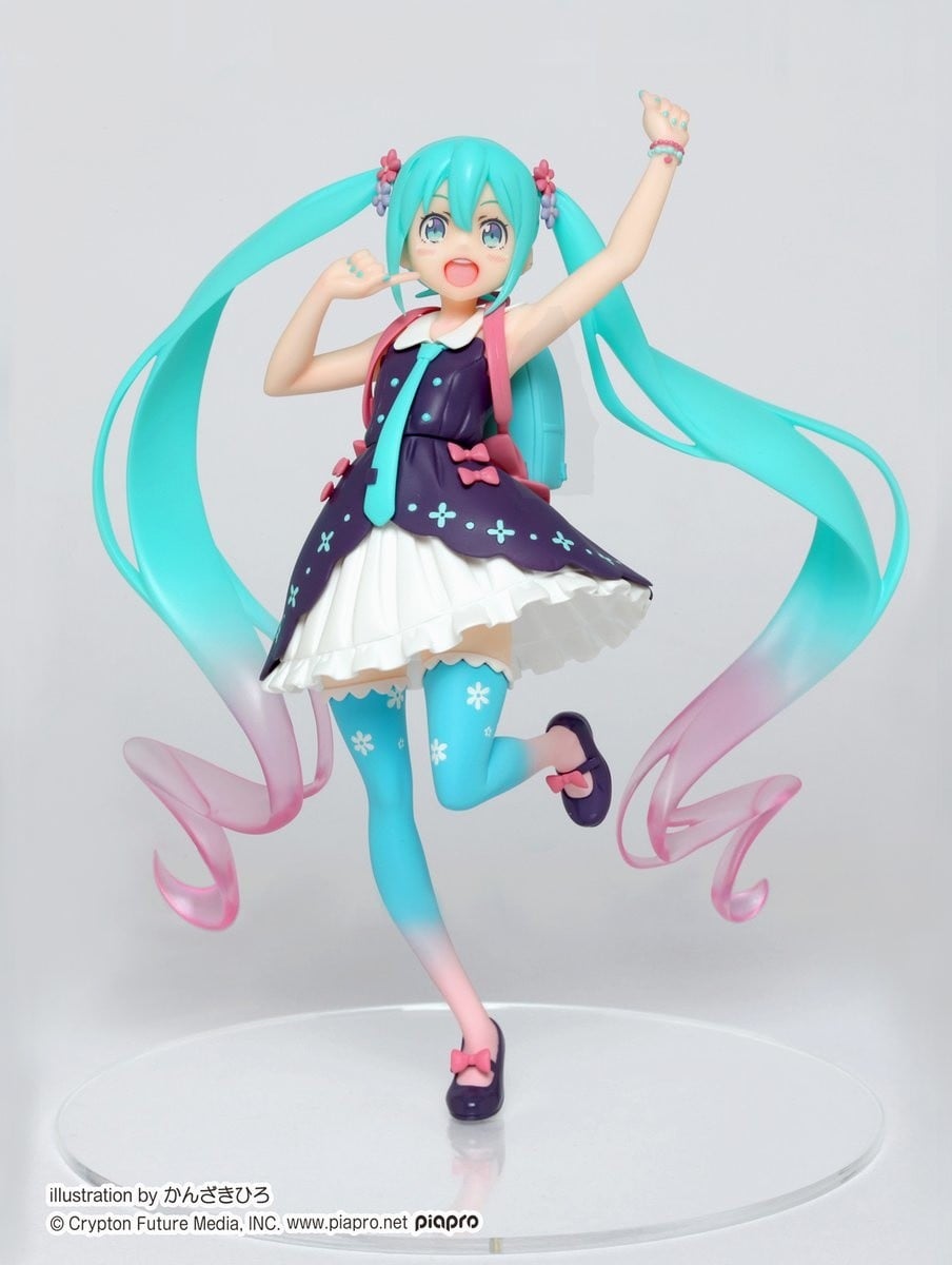 Taito Hatsune Miku Prize Figure - Anime Figurines
