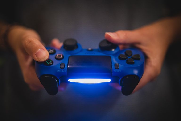 BluePS4controller Bluelight