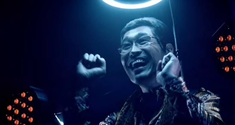 Pikotaro Everyone Must Die Music Video Screencap 09
