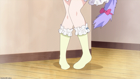 Nekopara Episode 1 Cinnamon Tries To Hold It