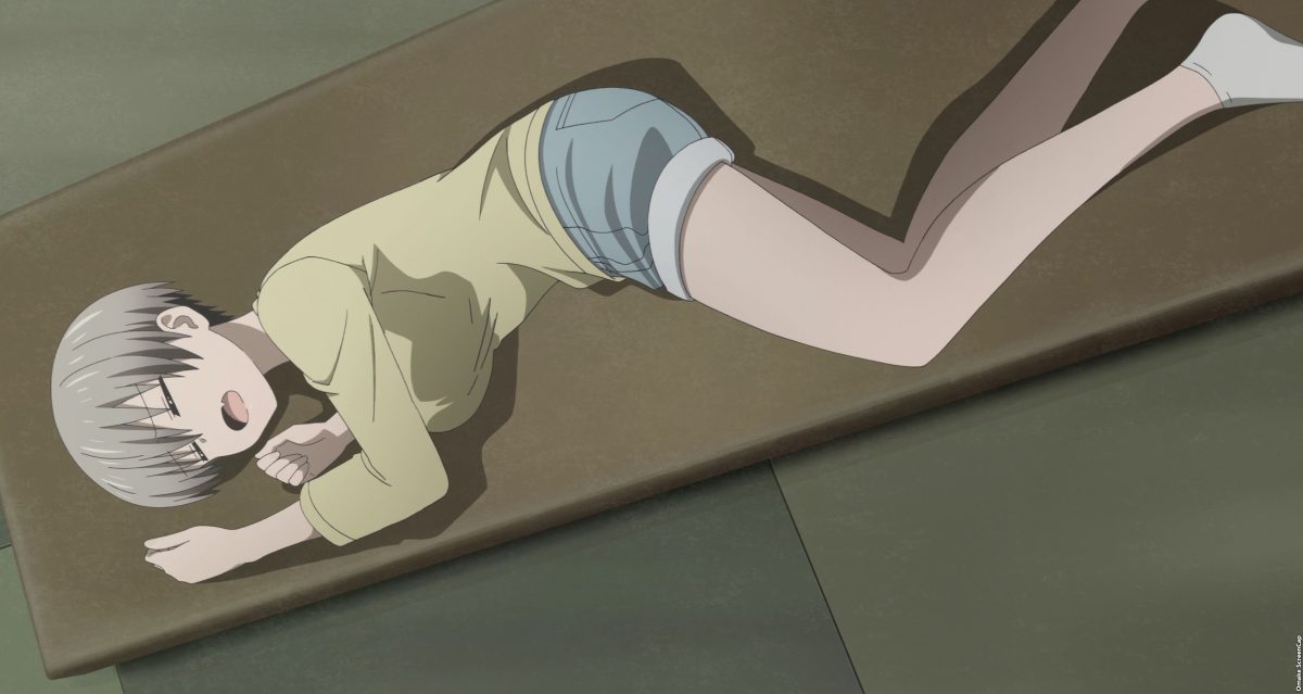 Uzaki Chan Wa Asobitai! Episode 4 Uzaki Lies On Bench