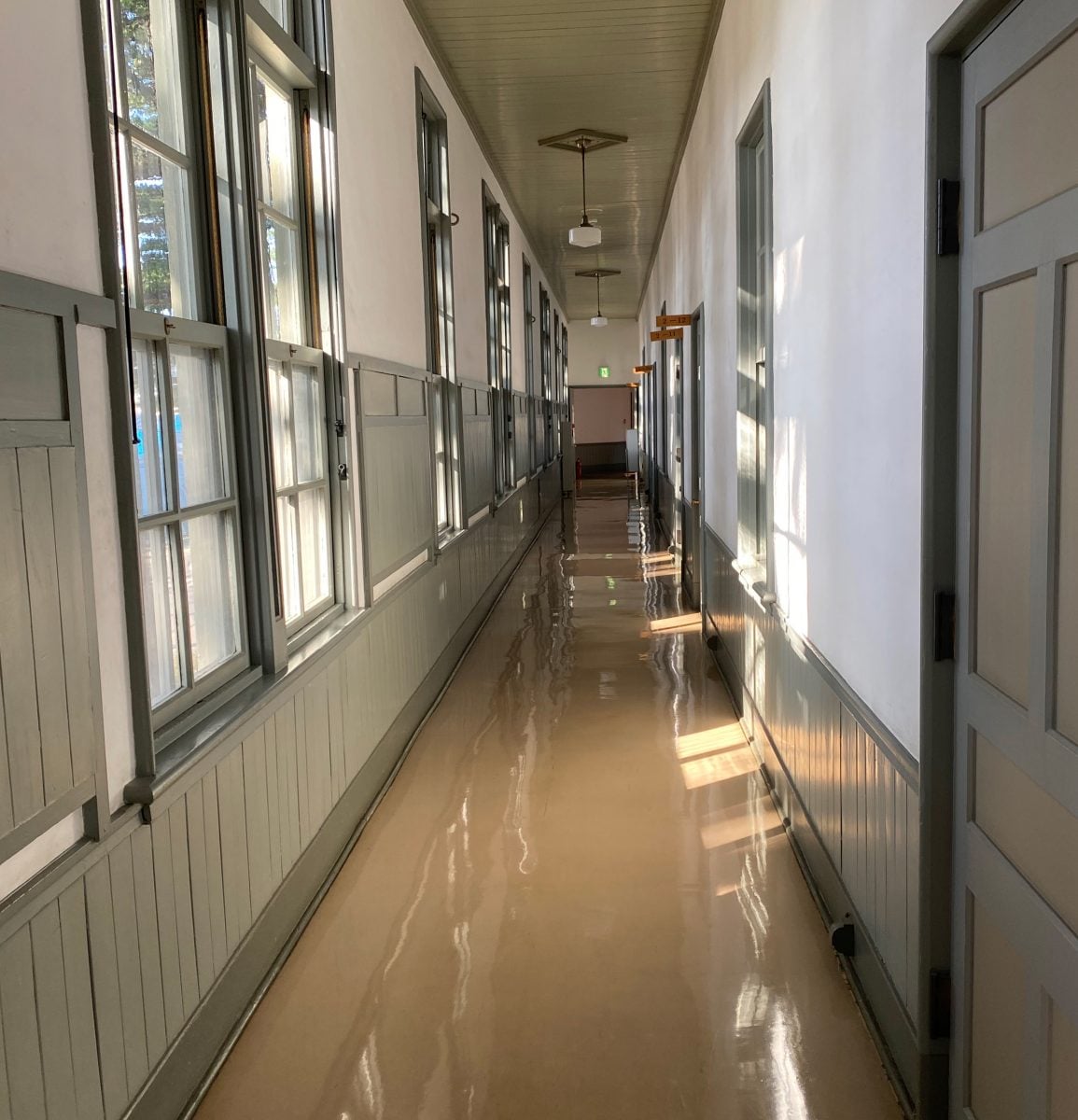 Please Twins School Interior