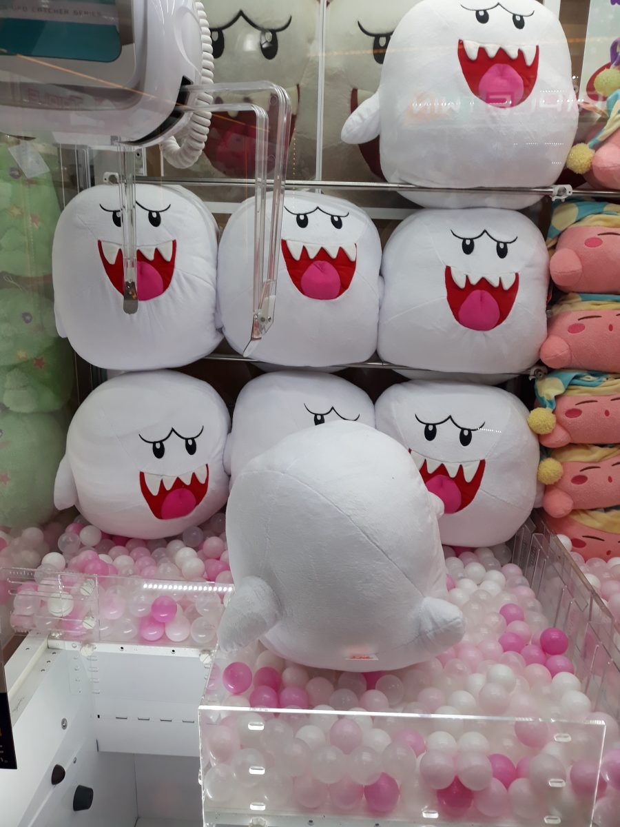 Claw machine boo