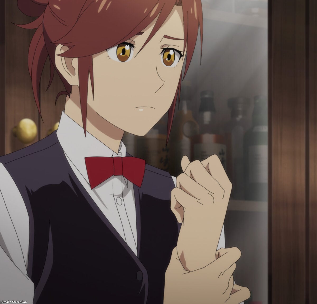 Bartender Glass Of God Episode 8 Kyouko Holds Sore Wrist