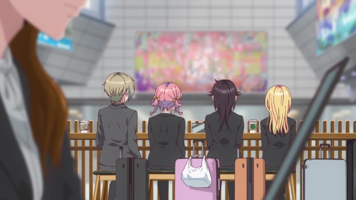 Rinkai! Episode 8 Cycling Friends At Train Station