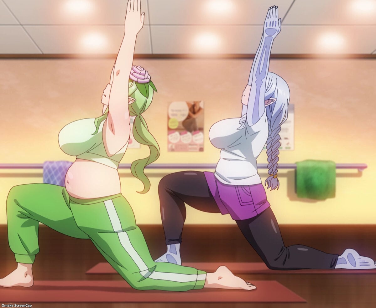Plus Sized Elf Episode 8 Kusahanada Honeda Crescent Moon Pose