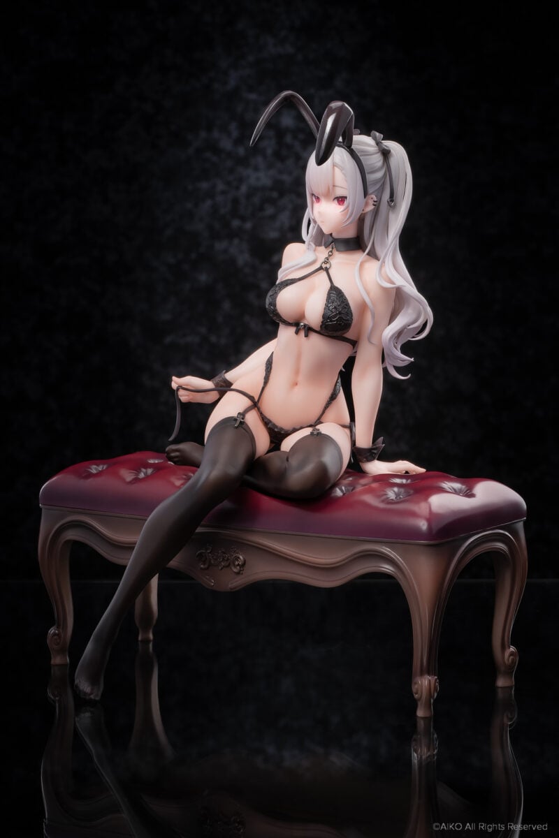 Reverse Studio Tana Black Bunny Figure Side Profile View 02