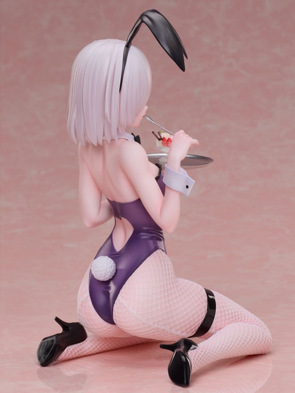 FREEing Iro Bunny B Style Figure Back View Right