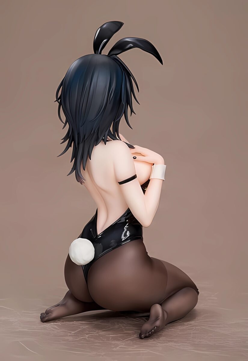 Luminous Box Ishimi Yokoyama Black Bunny Figure Back View