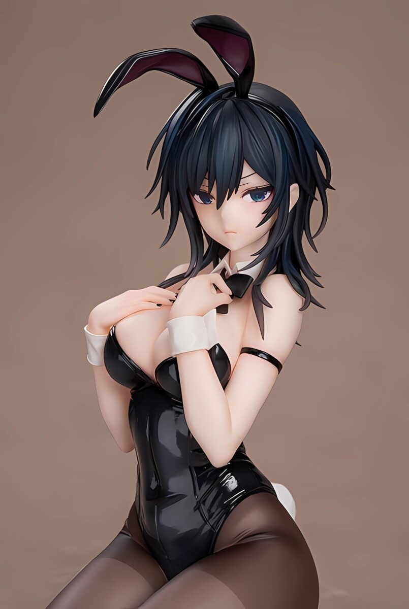 Luminous Box Ishimi Yokoyama Black Bunny Figure Cropped View