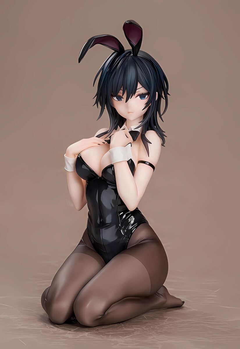 Luminous Box Ishimi Yokoyama Black Bunny Figure Left View