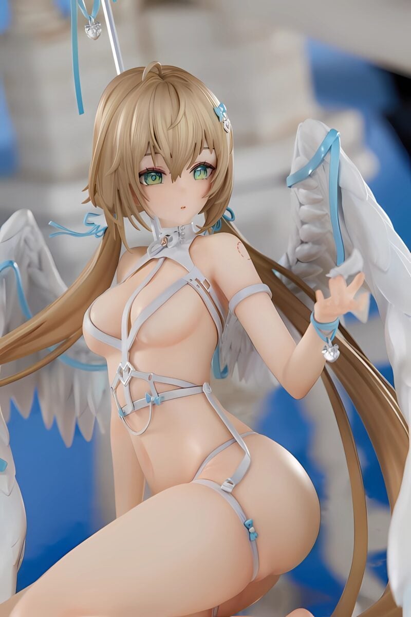 PURE Momoko Chan Figure Cropped SFW