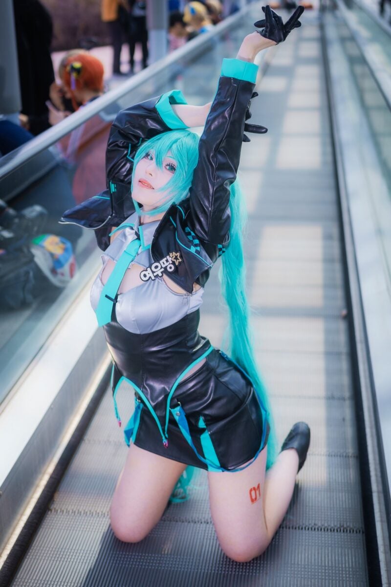 Classic Miku Cosplay