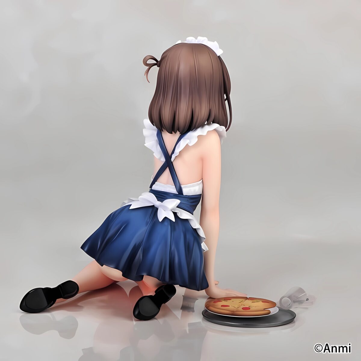 WINGS INC Gray Duckling Maid Figure Back View