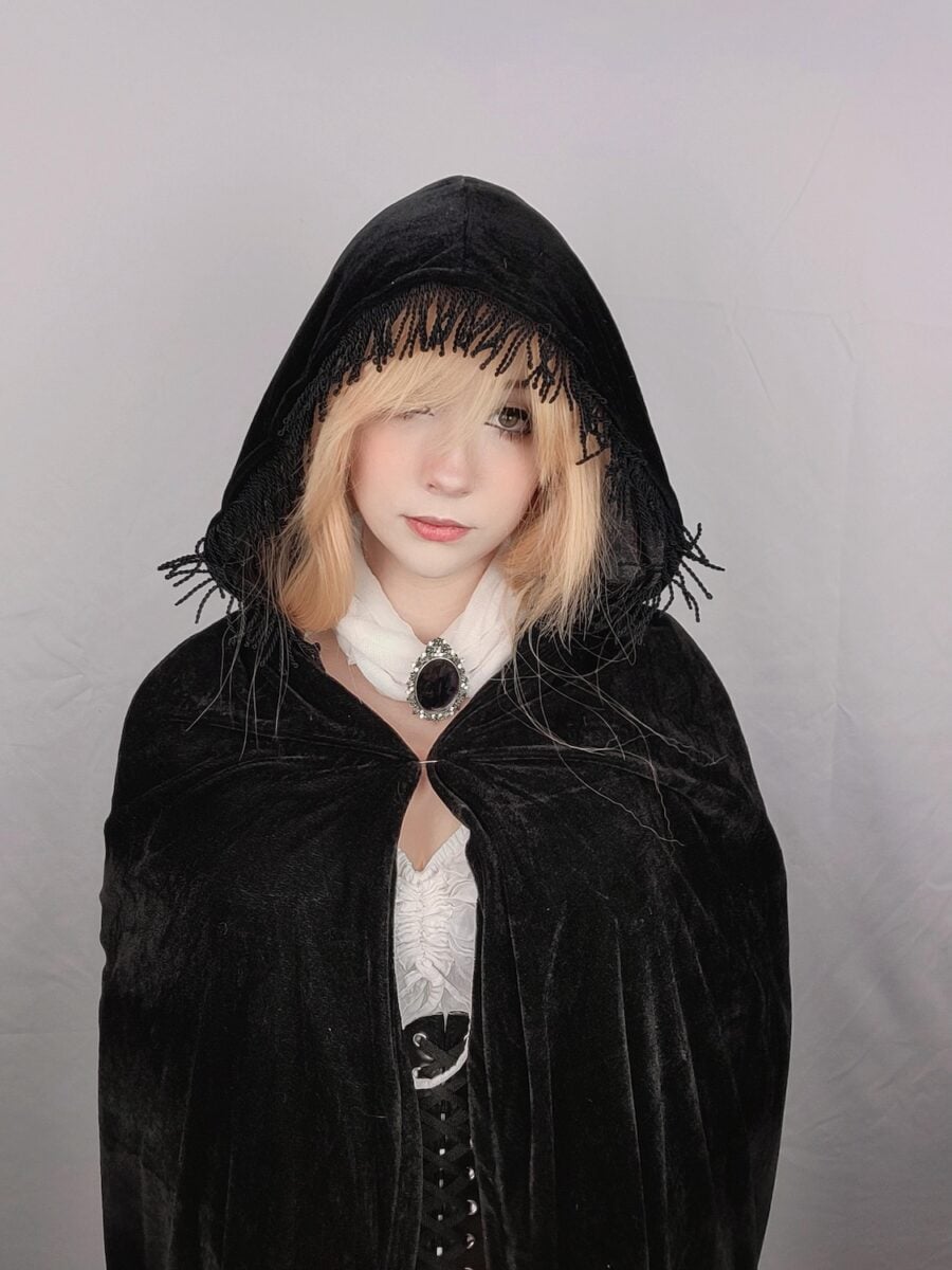 Fia Elden Ring Cosplay by Skye Summers