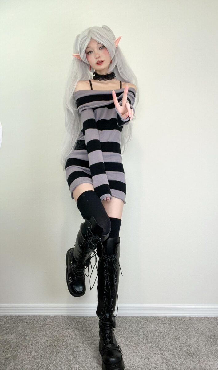 Cute Frieren Cosplay by Faerver