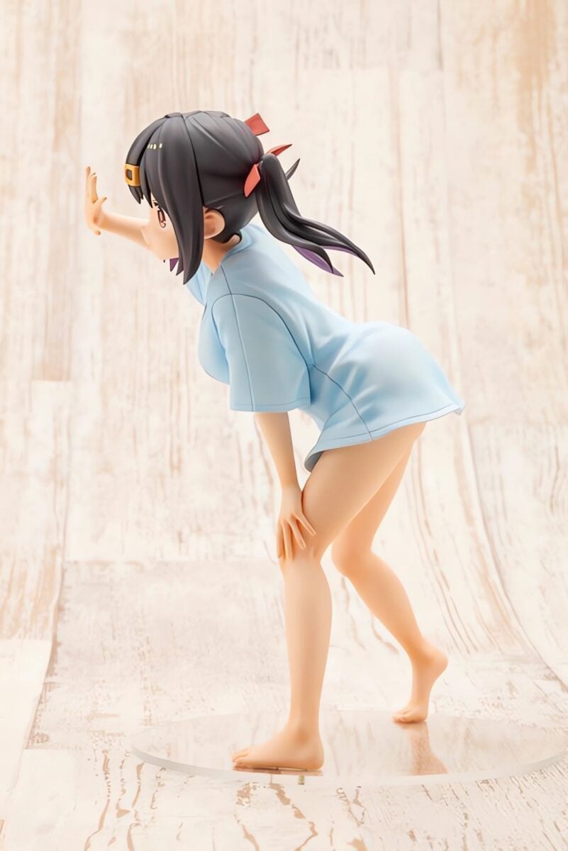 Kotobukiya's Mihari Oyama NEET T Shirt Figure Side View 02