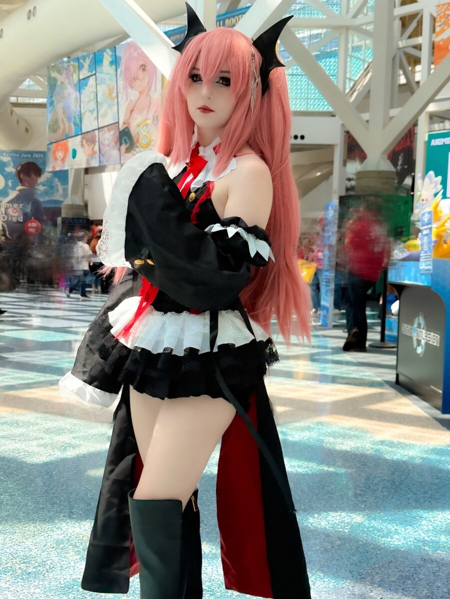 Krul Tepes from Seraph of the End by TartagliaNui, photo by Rae
