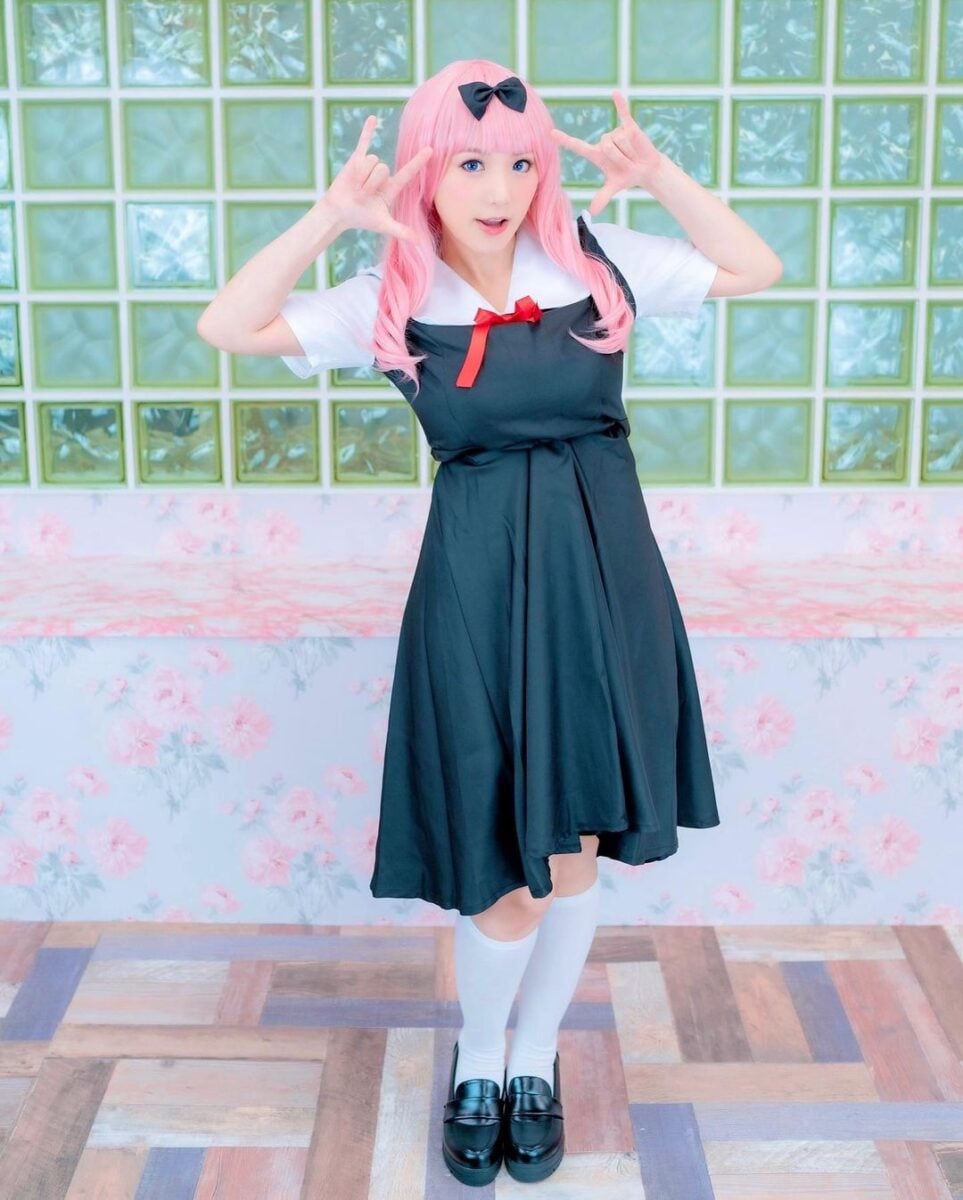 Kaho Shibuya showcases Chika Fujiwara's one-piece dress school uniform cosplay.
