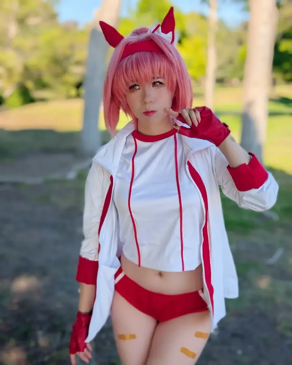 Captain Leftovers with a fun, race-ready Haru Urara!