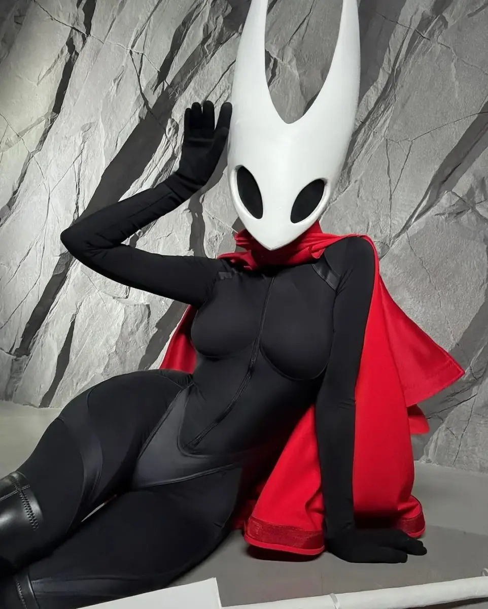 Her "safest" cosplay yet, and Alina Becker is still totally sexy!