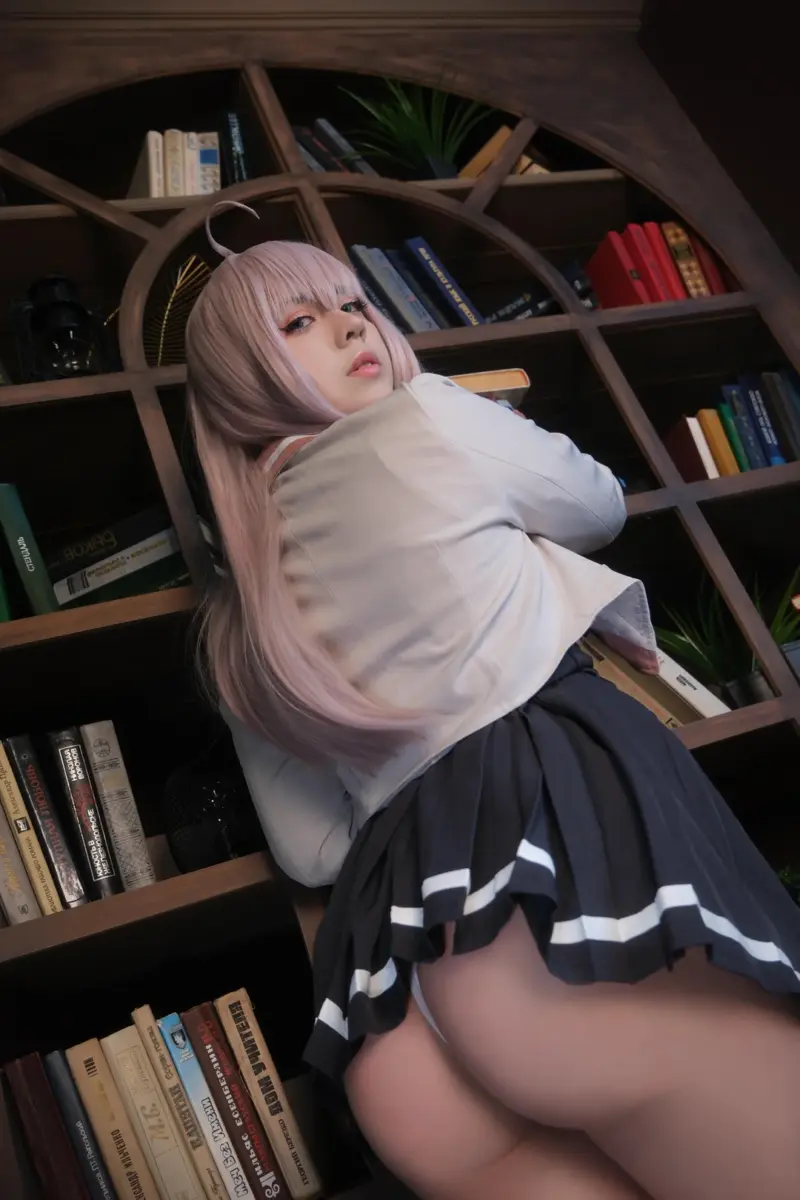 Are you going to help Are_Rider's Alya in the library?