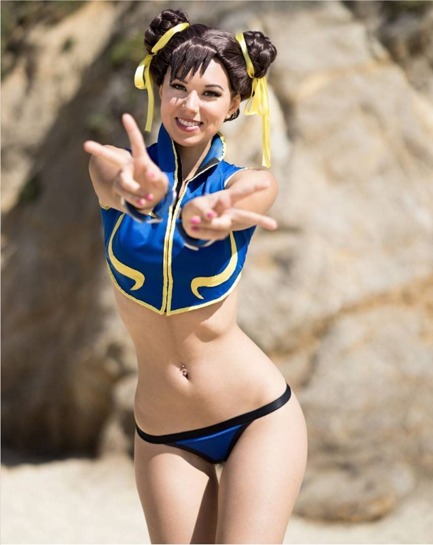 Robin Art And Cosplay Chun Li Cosplay 3