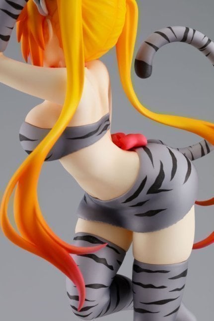 Sol International Miss Kobayashi's Dragon Maid Torhu Cat Dragon Figure Left Cropped View